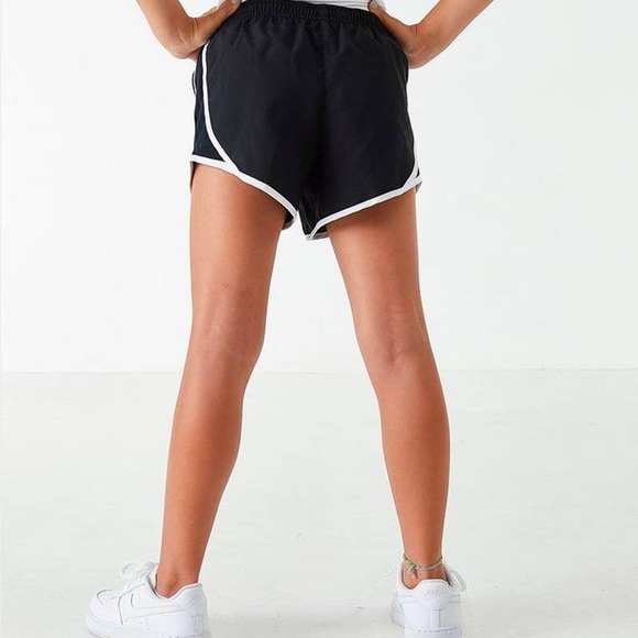 GIRLS JERSEY SHORTS Nike NEW - Picture 2 of 7